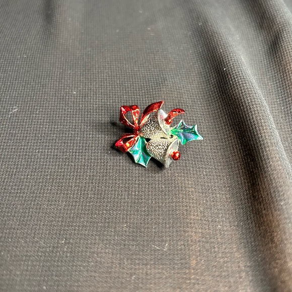 VTG Silver Tone Metal Christmas Bells Brooch. Unbranded. - Picture 4 of 7
